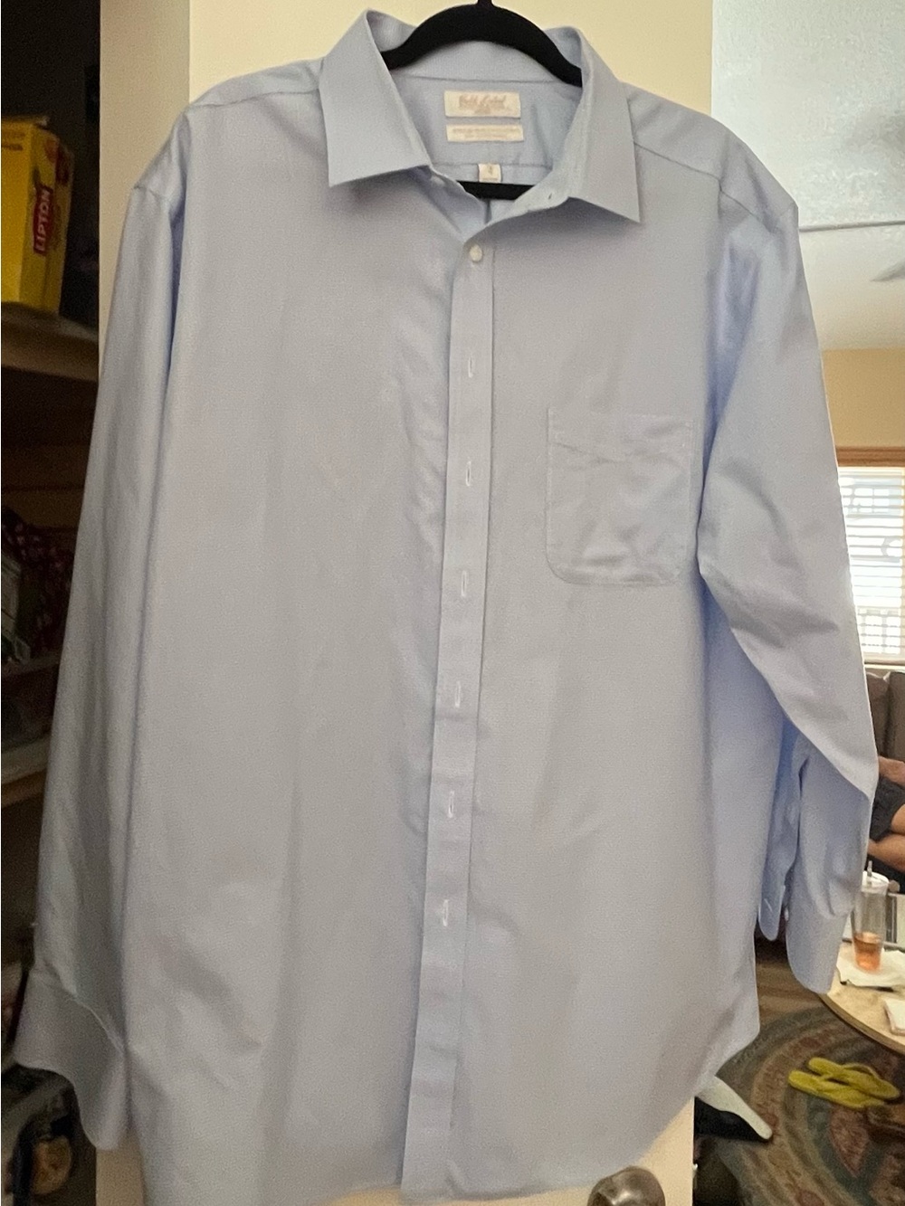 Gold Label Roundtree & Yorke Men's Blue Pinpoint Non-Iron
Dress Shirt 18/35 EUC